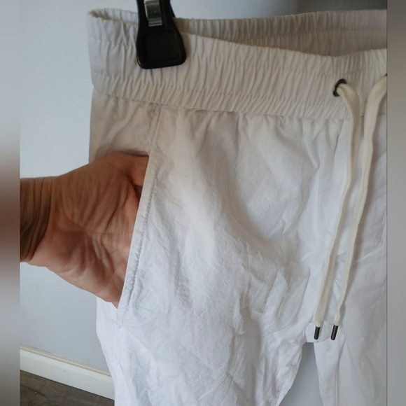 NWOT James Perse Crinkled Poplin Pant in White. Size 1 - Picture 6 of 9